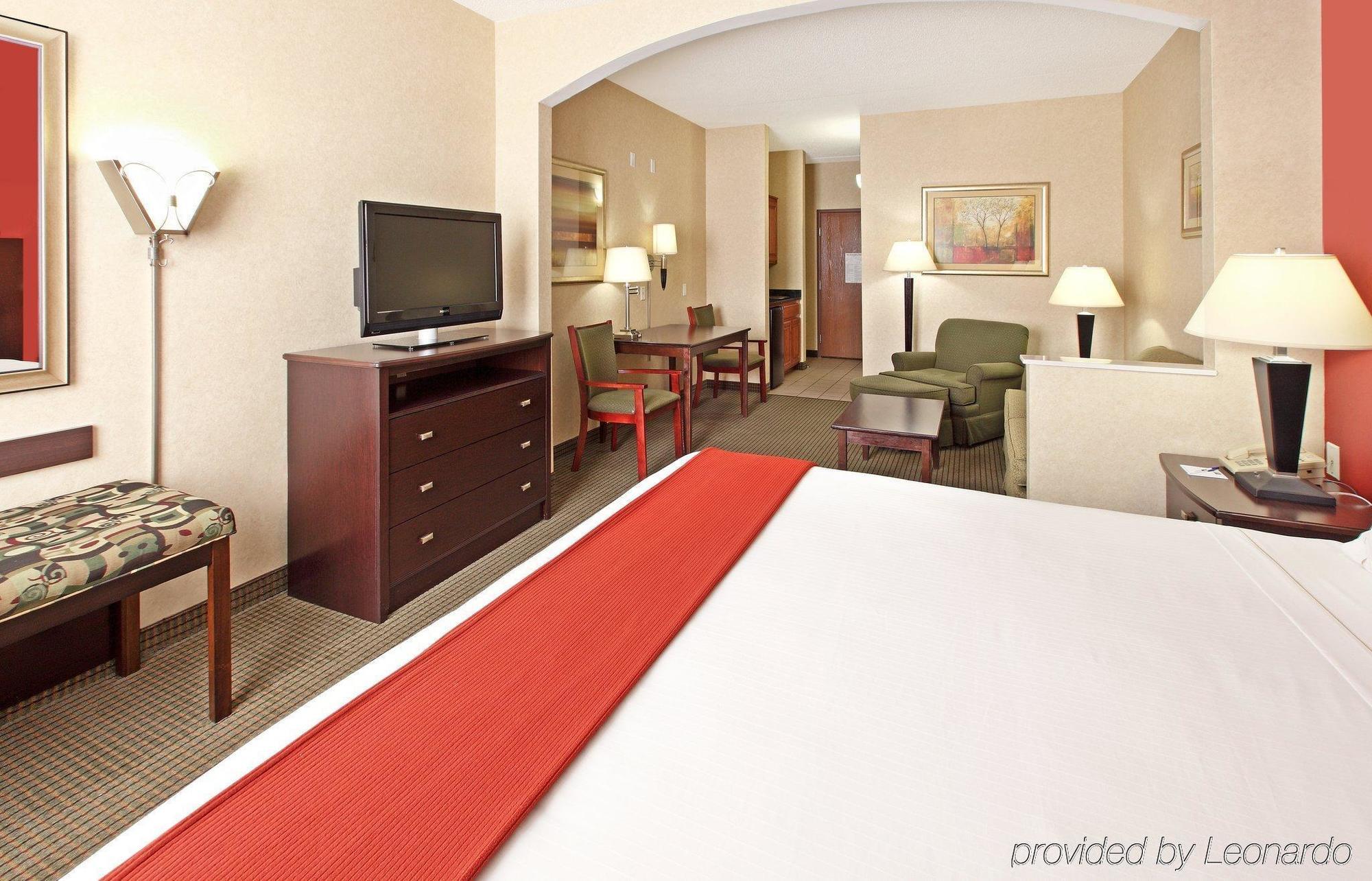 Holiday Inn Express Hotel & Suites Harrison Quarto foto